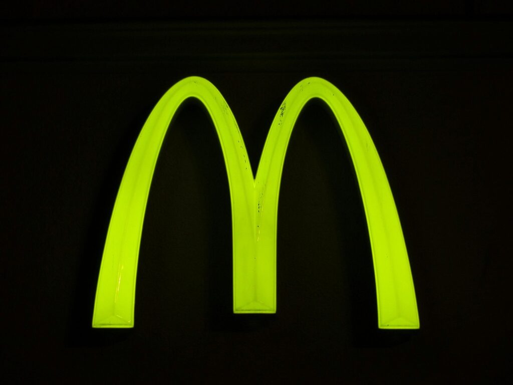 sign, advertising sign, neon sign, advertising, mcdonalds, neon green, green, neon, billboard, reklameschild, bright, logo, trademarks, lettering, m, letter, mcdonalds, mcdonalds, mcdonalds, mcdonalds, mcdonalds